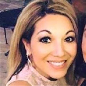 Meet your Posher, Em